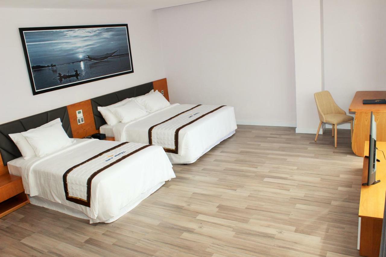 Sky Hotel Hong Ngu Εξωτερικό φωτογραφία